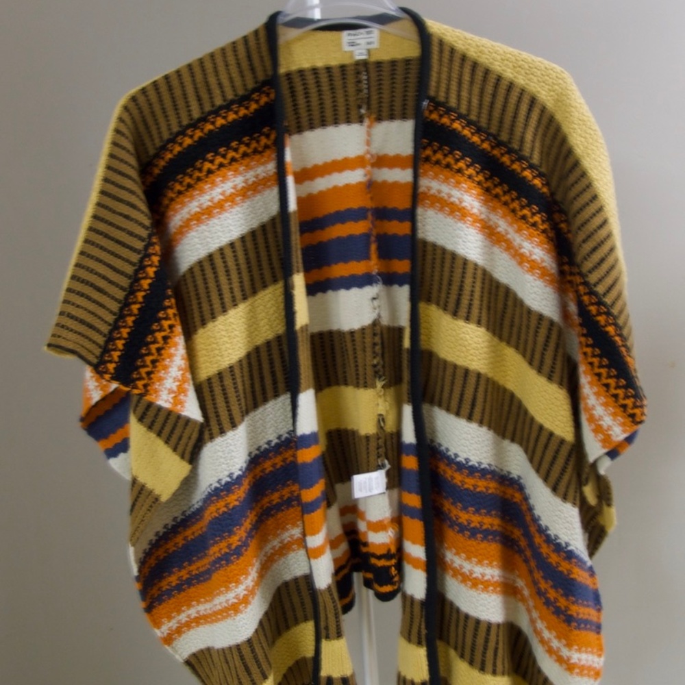 RVCA  Poncho